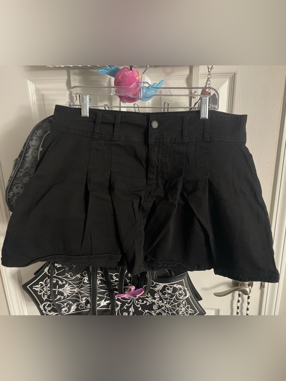 Black Women's Pleated Skirt